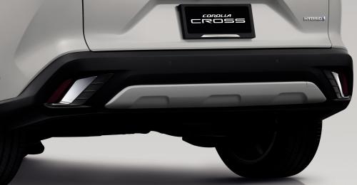 COROLLA CROSS 1.8G - Ốp cản sau (mạ Crôm)