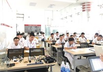 HỌC VIÊN SỬA CHỮA XE MÁY