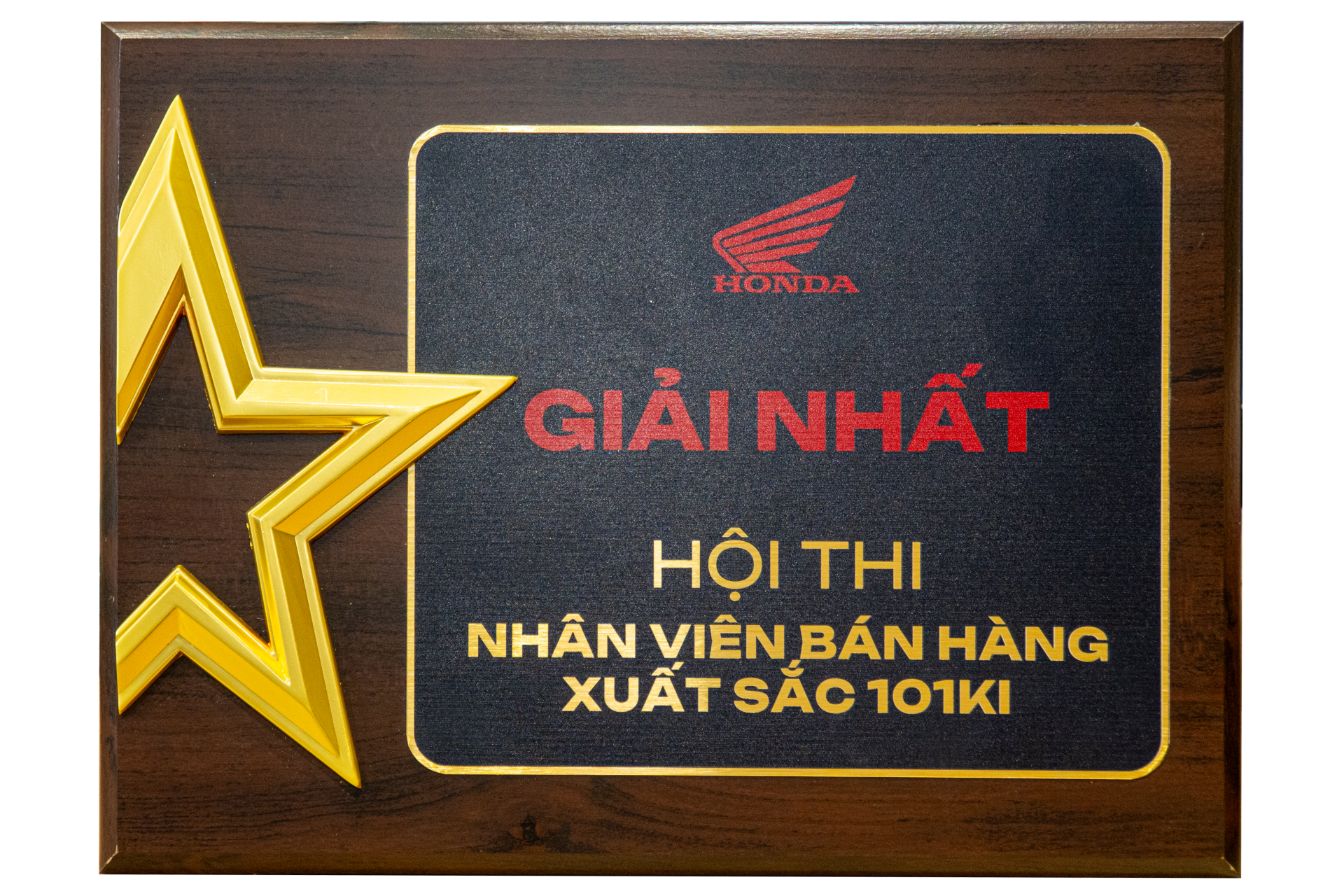 Giải Nhất hạng mục Nhân Viên Bán Hàng Xuất Sắc 101KI